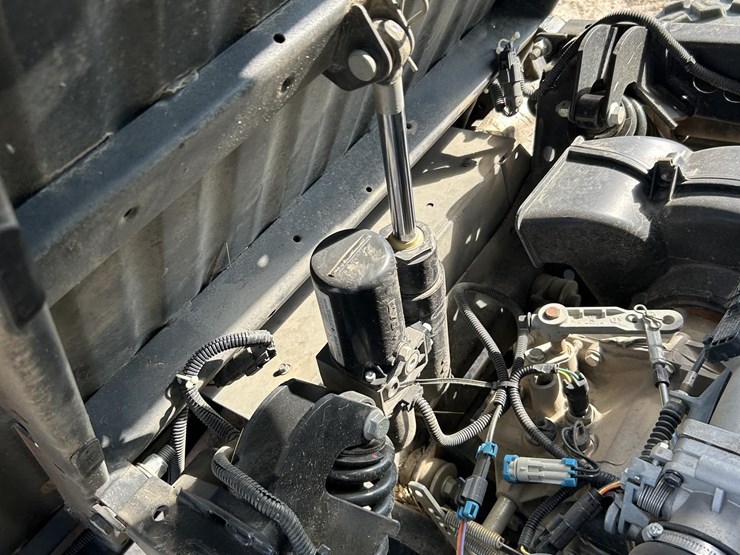 2018-john-deere-gator-xuv-835r-image-24