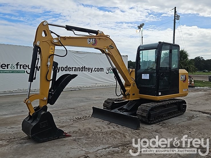 2022-caterpillar-305.5-image-1