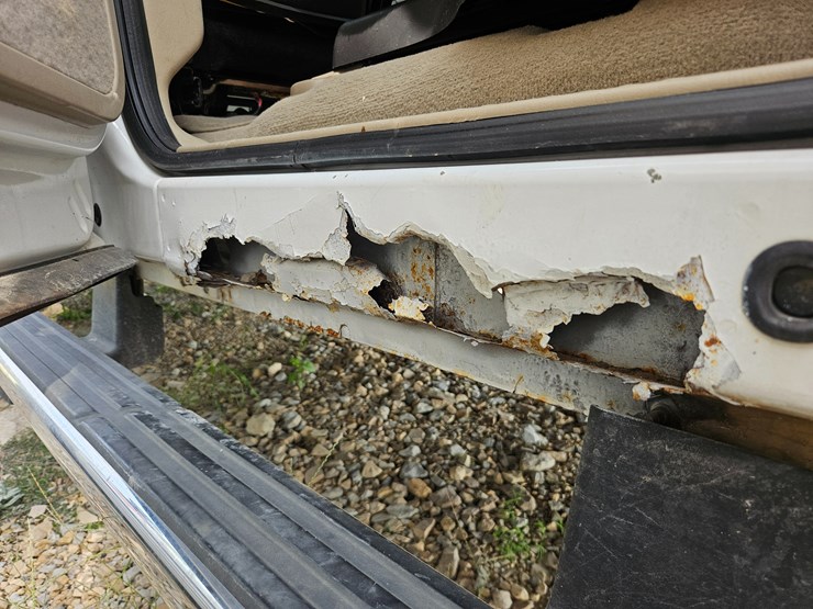 2005-ford-excursion-image-62