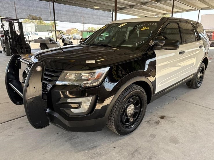 2017-ford-explorer-image-4