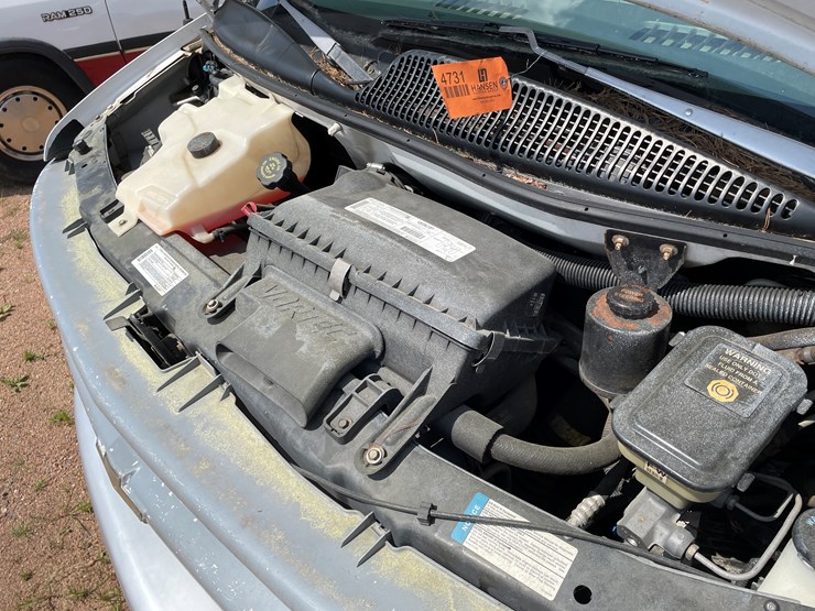 #4731-•-2000-chevy-box-van-(wi-title-in-delay)-image-23