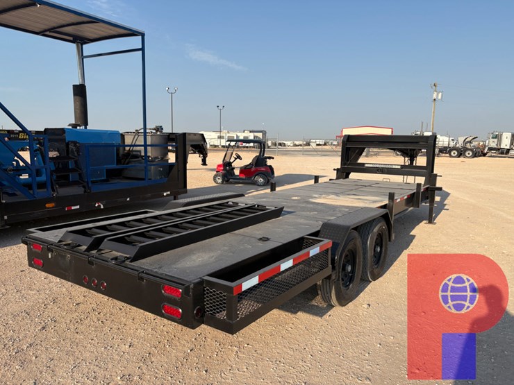 2013-summit-24’-x-6.5’-t/a-gooseneck-trailer-image-5