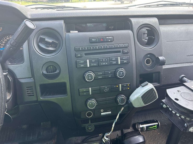 2014-ford-f-150-pickup-truck-image-18