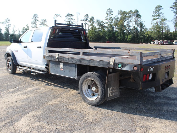 2012-dodge-ram-4500-image-3