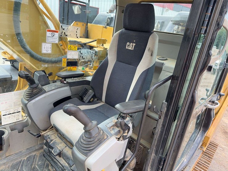 2013-caterpillar-329el-image-50