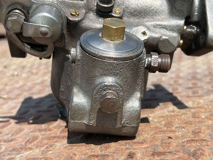 marvel-schebler-dltx67-carburetor-image-12