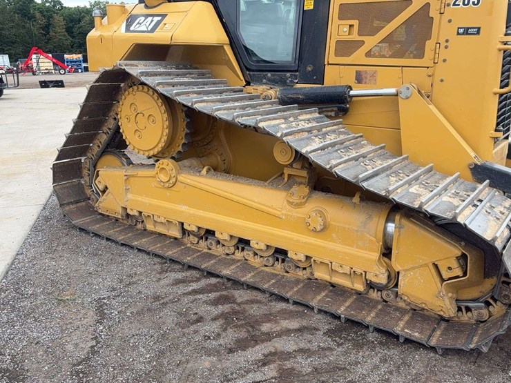 2013-cat-dgn-lgp-dozer-image-15