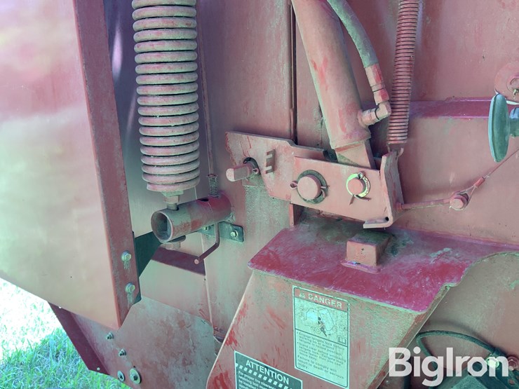 2003-case-ih-rbx562-image-18