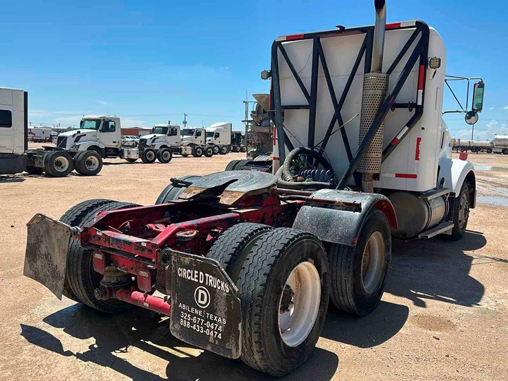 2005-kenworth-t800-image-3