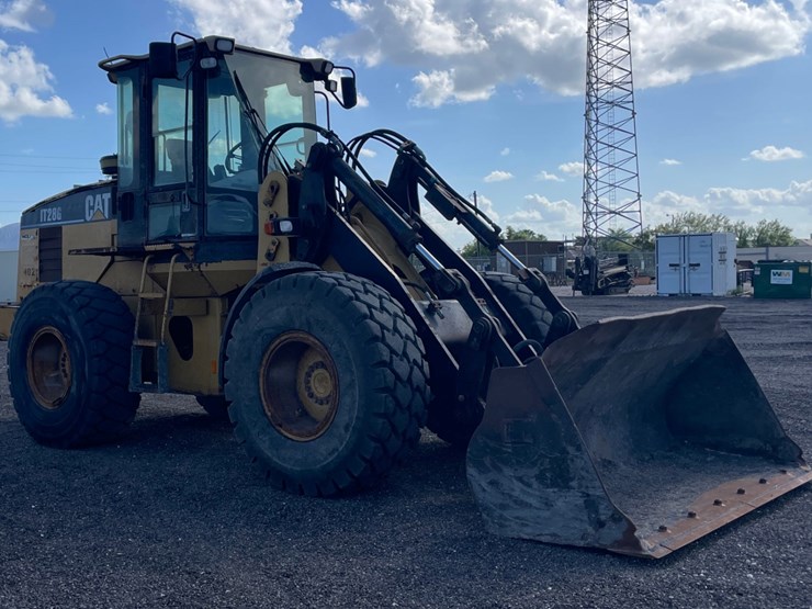 2001-caterpillar-it28g-image-4