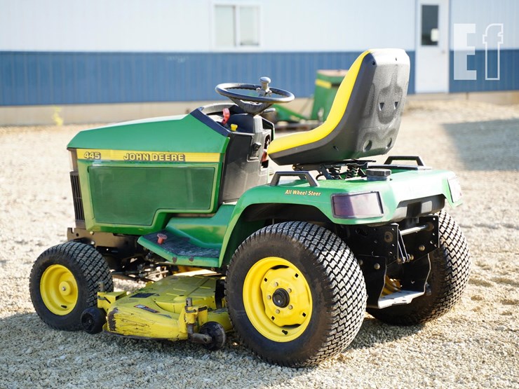 john-deere-445-image-7