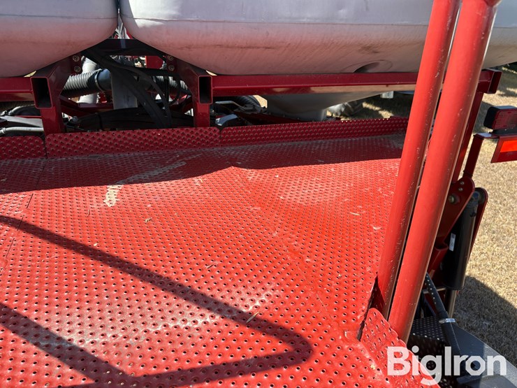 2012-case-ih-1250-image-19