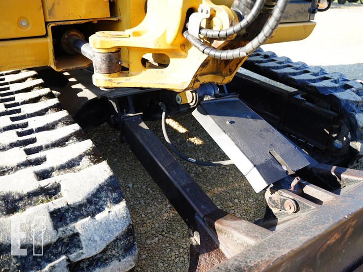 2013-caterpillar-308e2-cr-image-23