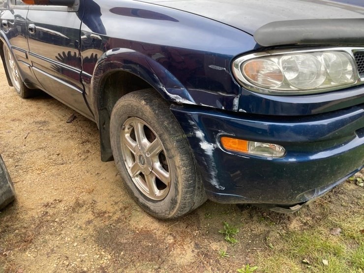 2002-oldsmobile-bravada-suv-image-4