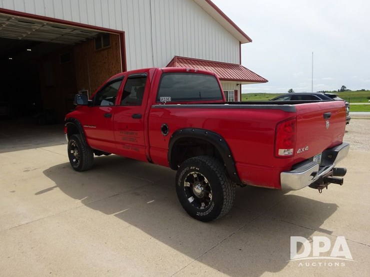 2004-dodge-ram-2500-image-16