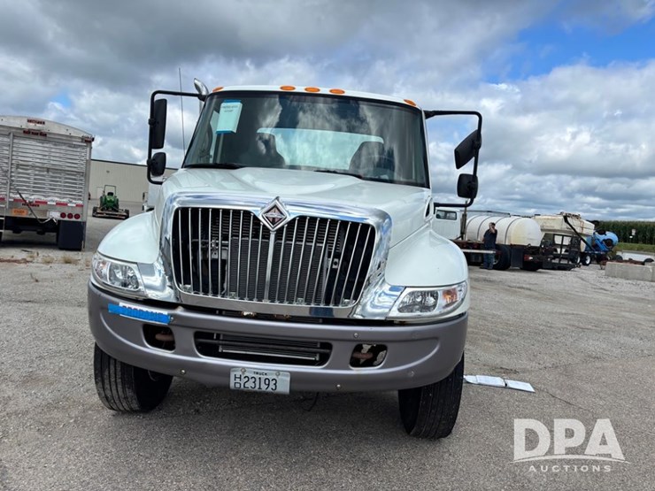 2007-international-durastar-4300-image-18