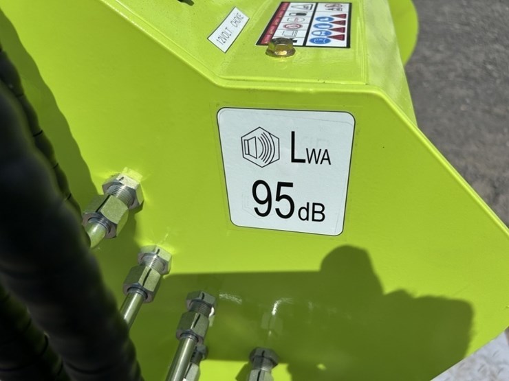 2025-land-hero-ldh-t640-mini-compact-track-loader-image-20