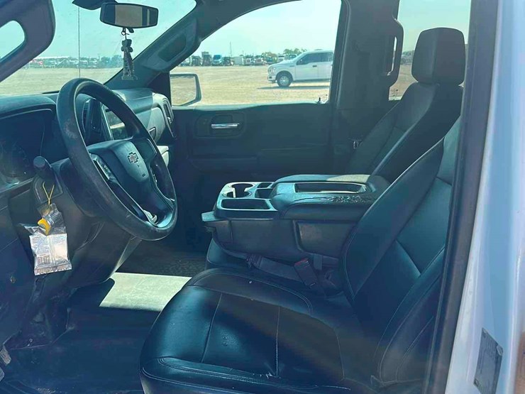 2019-chevrolet-silverado-1500-image-8