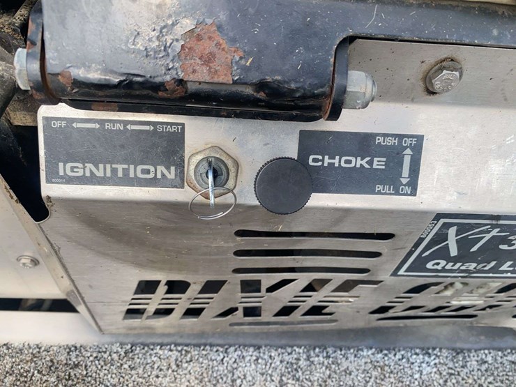 dixie-chopper-xt3200-zero-turn-mower-image-11