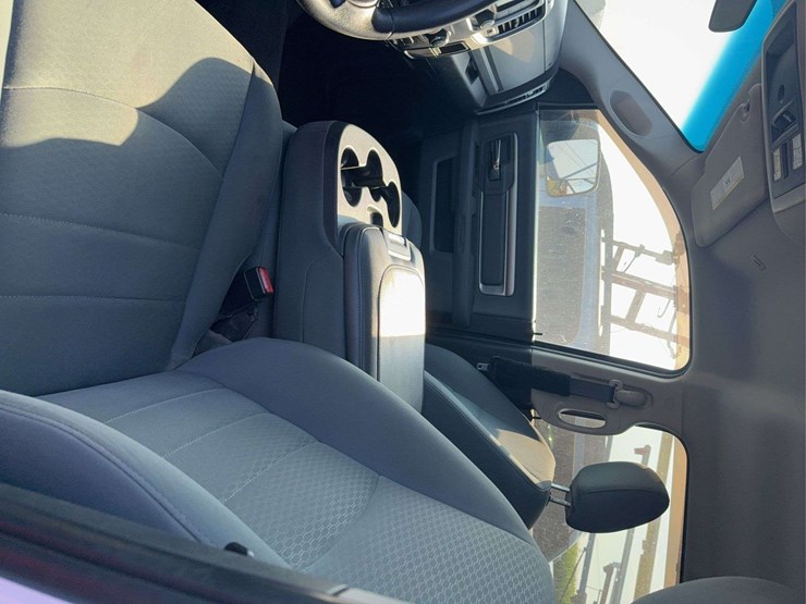 2017-dodge-ram-2500-image-9