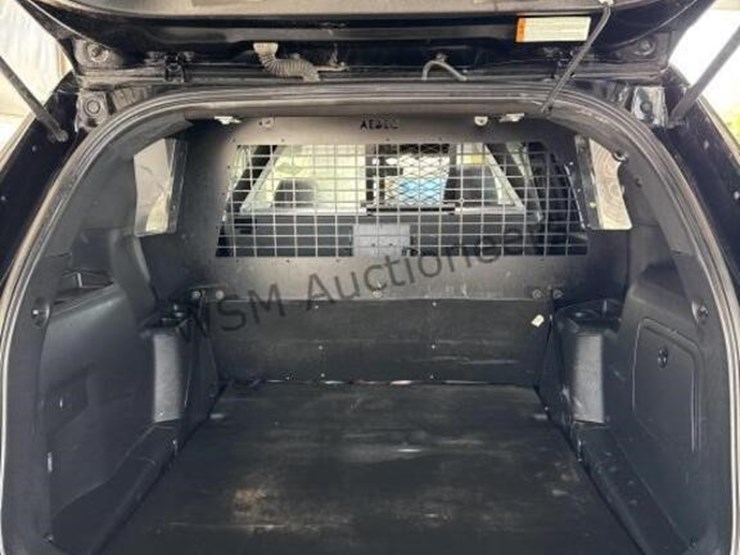 2017-ford-explorer-image-9