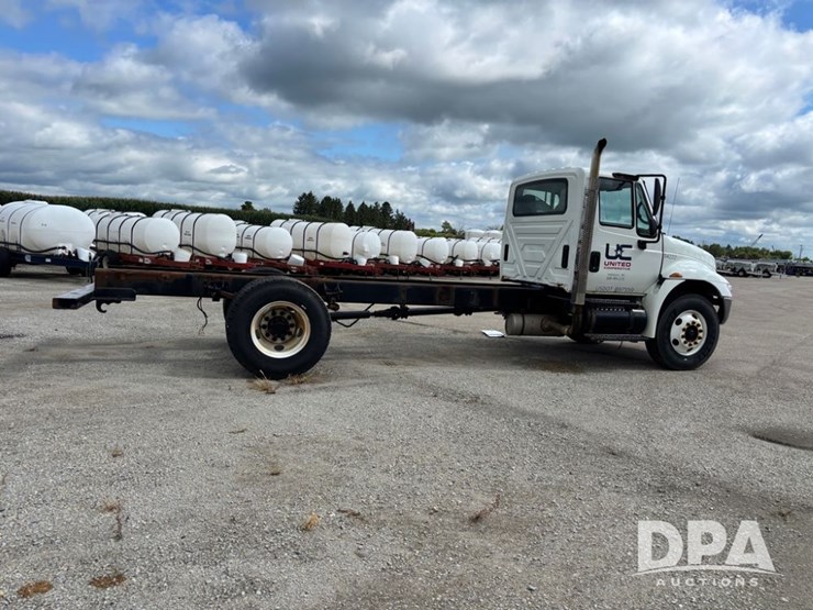 2007-international-durastar-4300-image-4