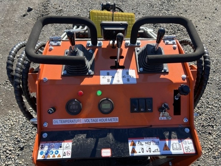2025-mms-ms36c-mini-compact-track-loader-image-18