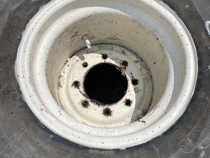 3-goodyear-21.5l-16-wagon-tires-image-6