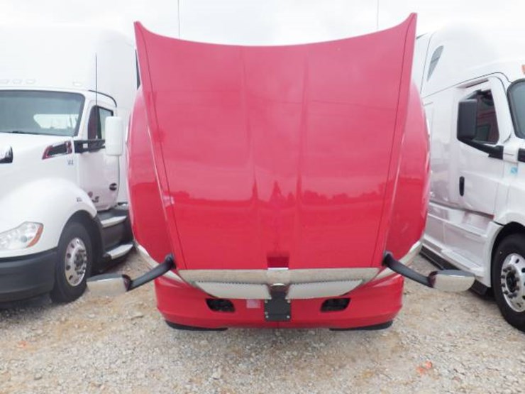 2020-kenworth-t680-image-16