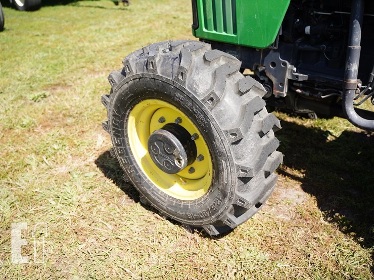 2004-john-deere-5220-image-10