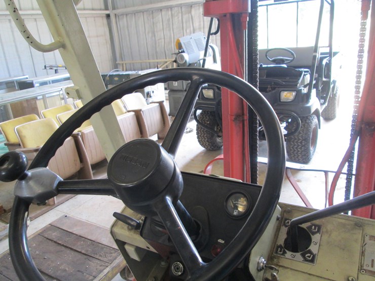 #12-•-#26939-•-nissan-14-3000lb-pneumatic-tire-forklift-nf01m14-image-21