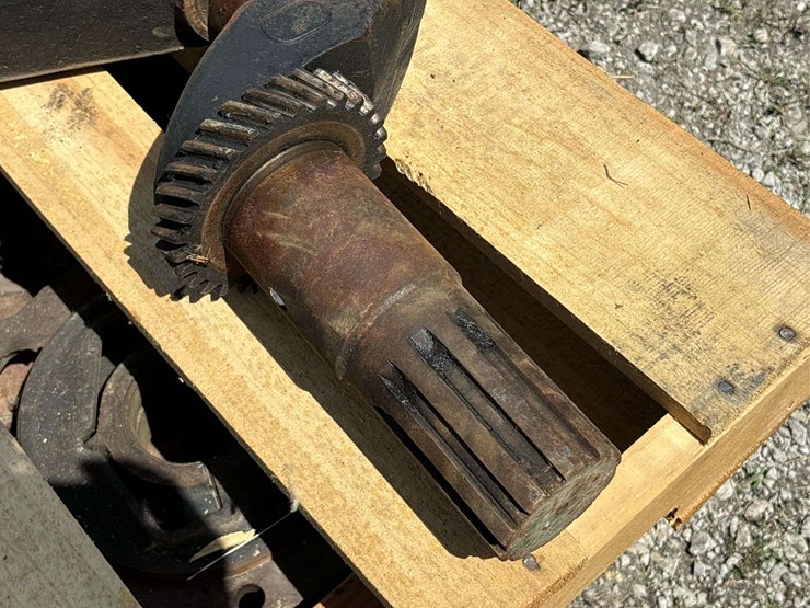 john-deere-model-g-crankshaft-image-17