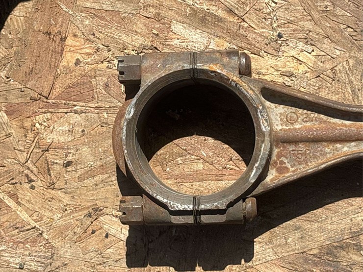john-deere-model-g-rod-set-and-camshaft-image-11