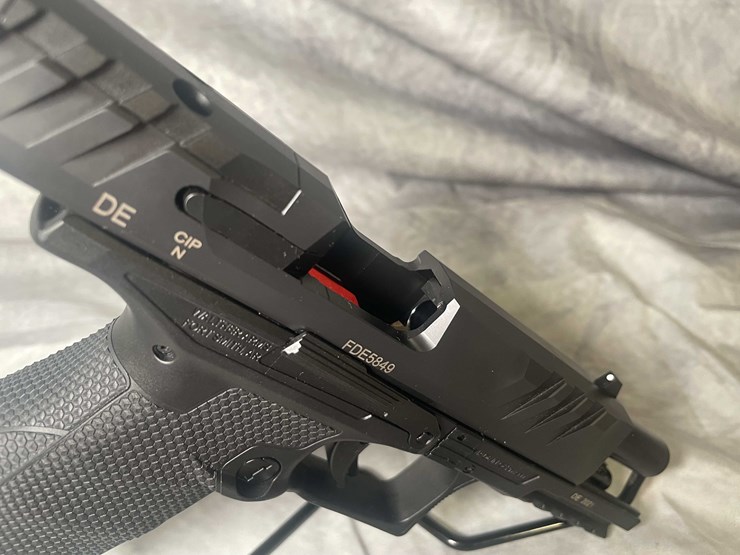 #4522-•-walther-pdp-9mm-luger-pistol,-sn:-fde5849-image-11