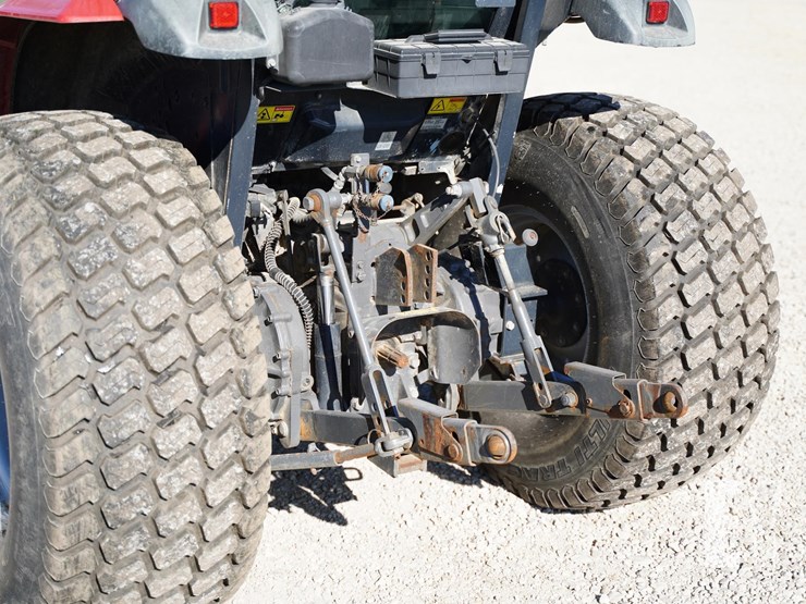 2014-massey-ferguson-1758-image-29