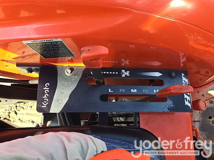2017-kubota-mx5100-image-46