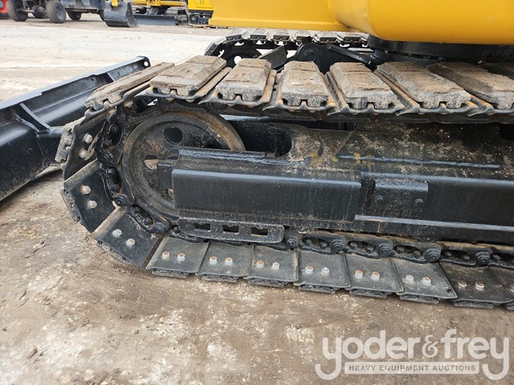 2021-caterpillar-305.5-image-22