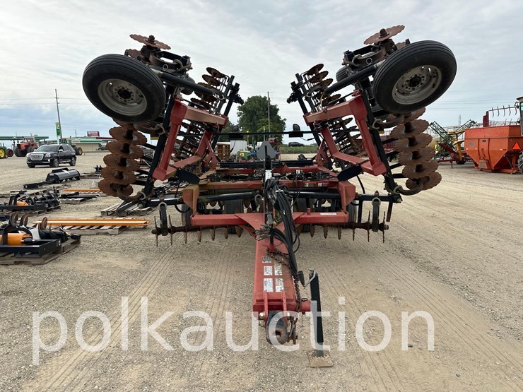 case-ih-330-image-4