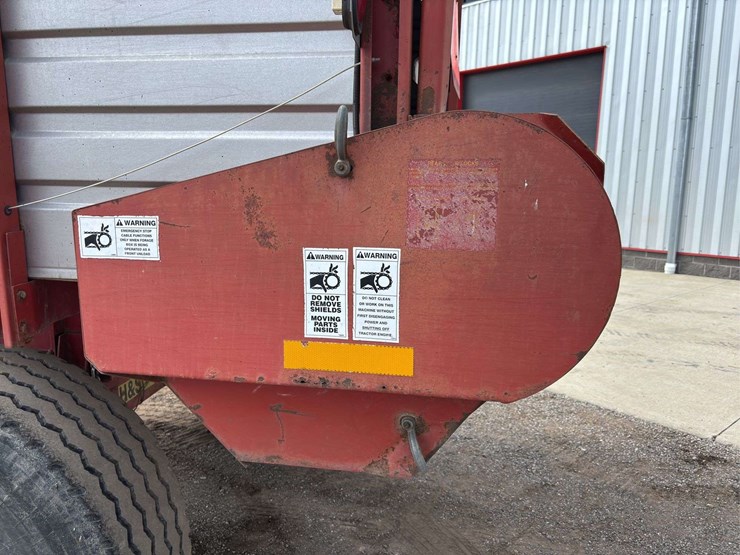h&s-hd-twin-auger-18'-forage-wagon-image-23