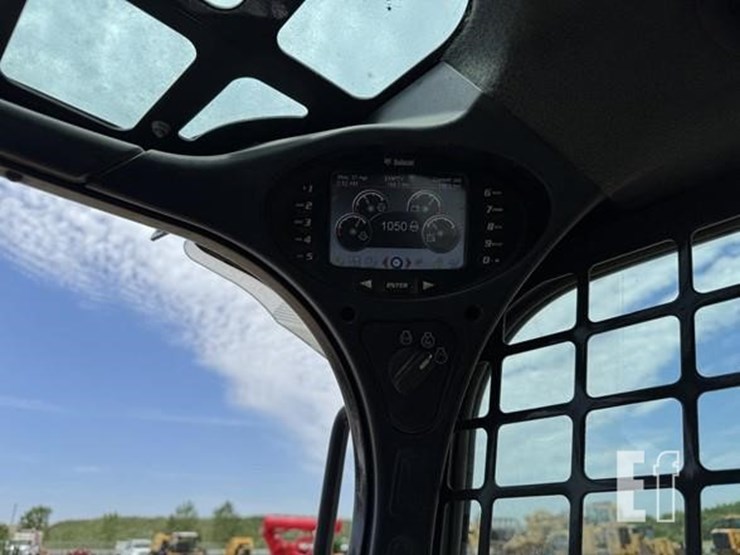 2019-bobcat-t770-image-87