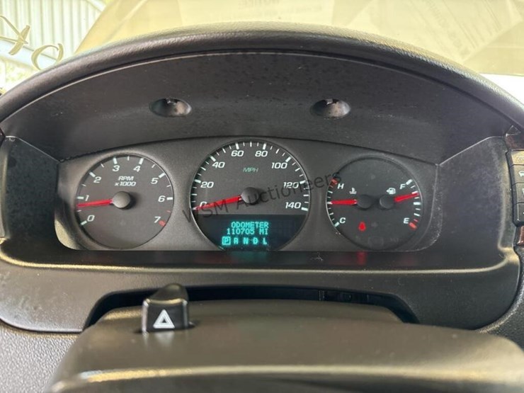 2016-chevrolet-impala-ls-sdn-image-16