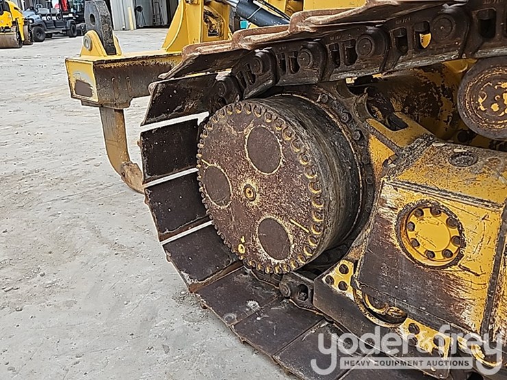 2018-deere-850k-lgp-image-17