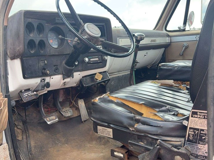 1984-gmc-7000-image-20