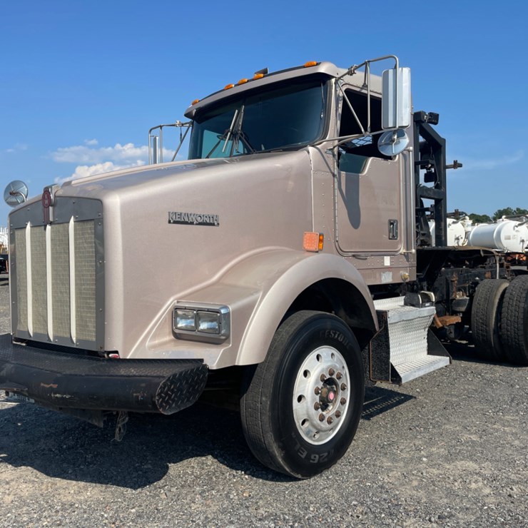 2000 KENWORTH T800