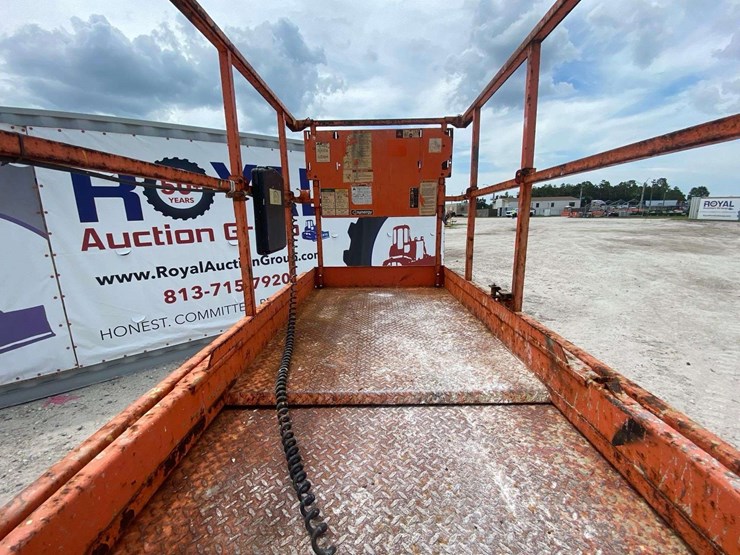 2018-jlg-3246es-image-14