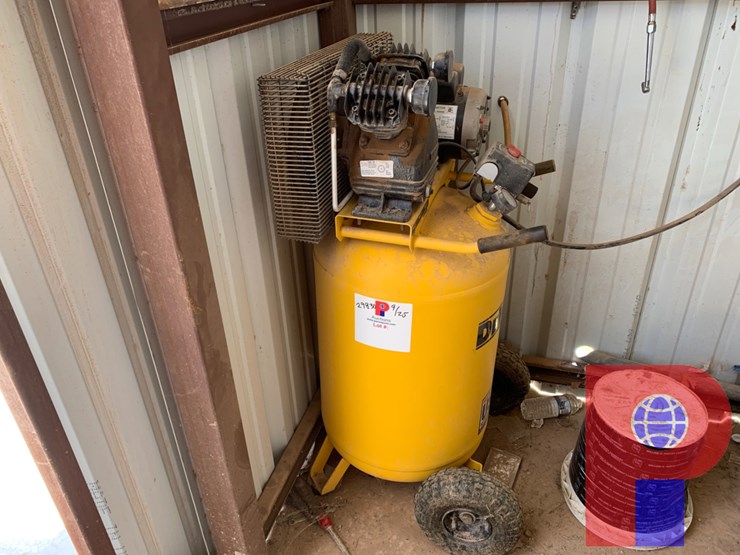 dewalt-30-gallon-155-psi-air-compressor-w/dewalt-50’-hose-reel-image-1