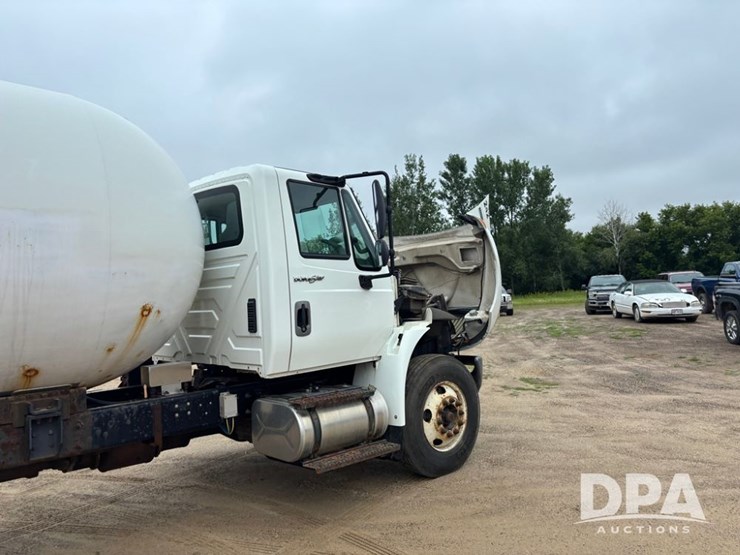 2013-international-durastar-4400-image-47