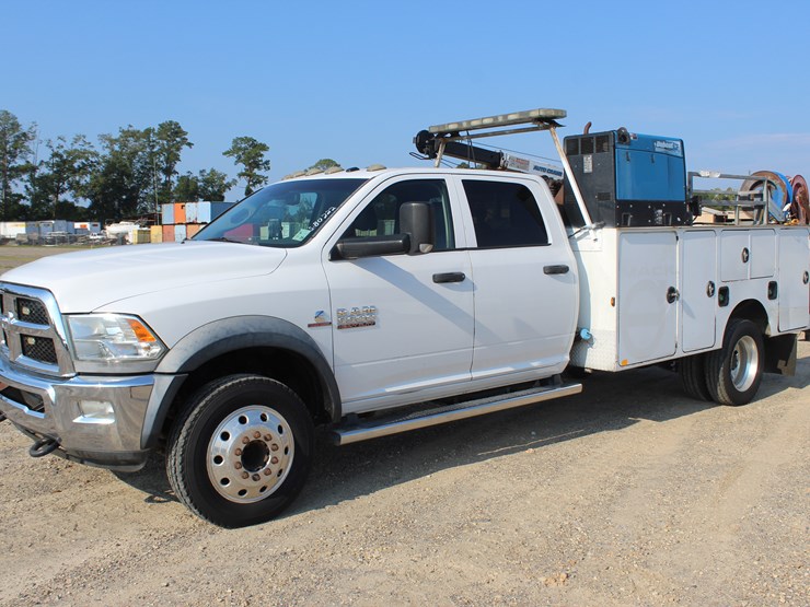 dodge-ram-5500-image-1