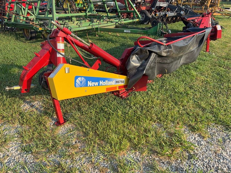 new-holland-h6750-image-1