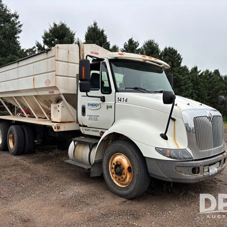 2007 INTERNATIONAL 8600